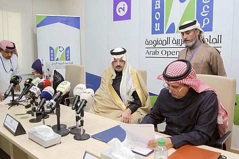 اتفاقية لدعم المخترعين والموهوبين بتطبيق برنامج "i2" لتطوير القادة