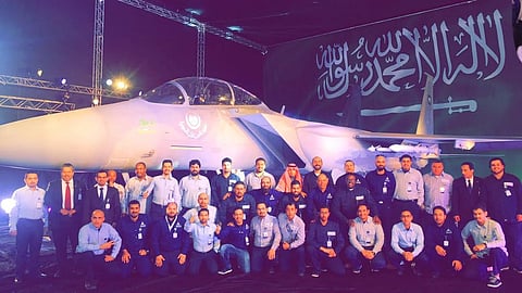 بالصور.. هؤلاء هم المهندسون السعوديون الذين سيشاركون في برنامج تحويل البوينج F15S إلى "F15-SA"