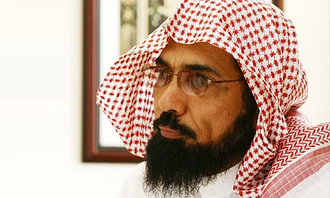 وفاة زوجة وابن الشيخ سلمان العودة في حادث مروري