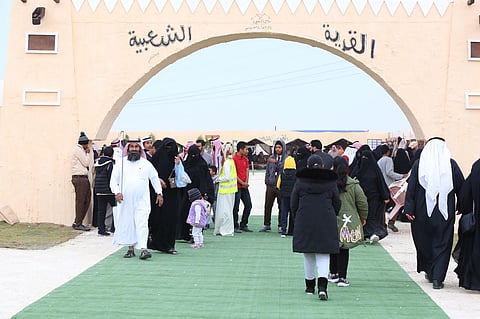 بالصور.. الأجواء التراثية والحرف اليدوية تجذب زوار مهرجان "ربيع النعيرية"
