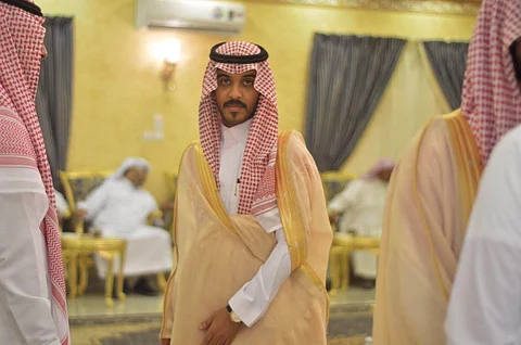 "تويتر" يضج بالتهنئة بشهادة وكيل رقيب "ثامر الذيابي"