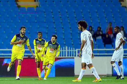 بثنائية.. سكري القصيم عالج جراحه على حساب الشباب