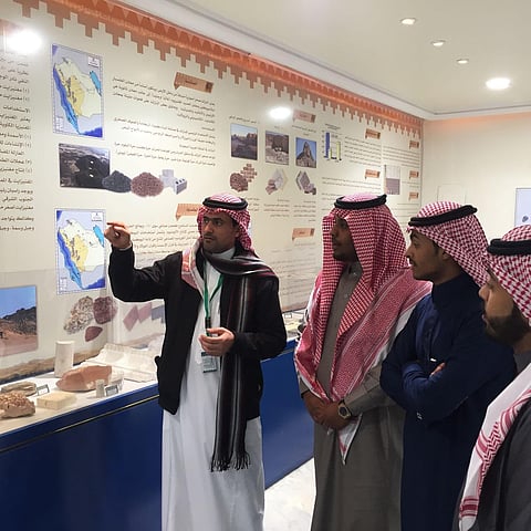 "المساحة الجيولوجية" بالجنادرية: اكتشفنا 5 آلاف موقع للمعادن في الدرع العربي والغطاء الرسوبي