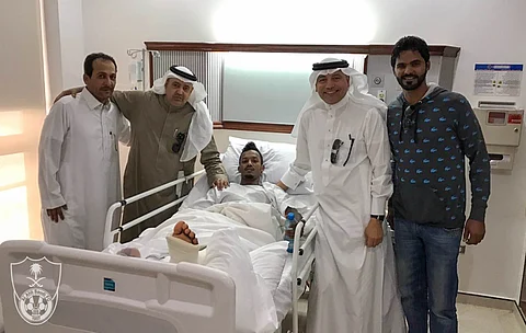 الأهلي: عواجي يطير إلى الدوحة لتشخيص إصابته