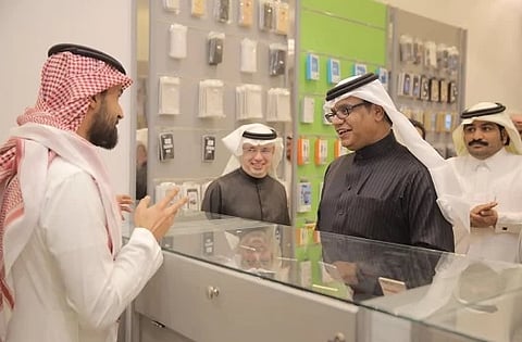"العمل" تؤسِّس مجمع اتصالات جديداً بشرق الرياض يضم 83 محلاً