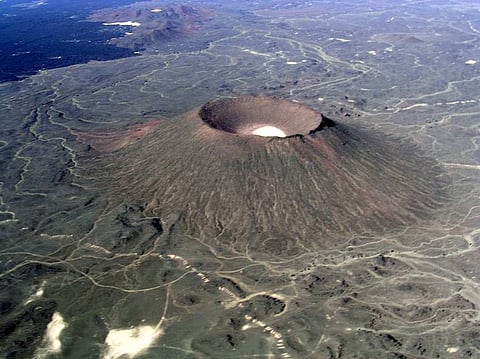 جامعة المؤسس تستحدث وحدة دراسات وأبحاث للسياحة الجيولوجية