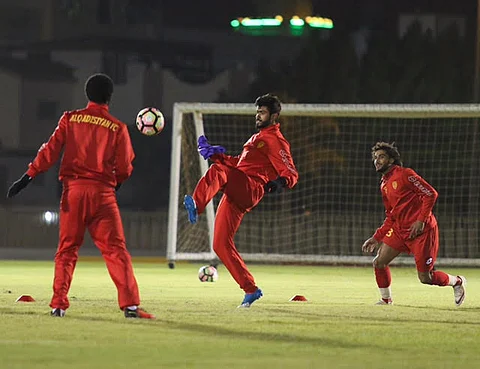 القادسية يواصل إعداده للأهلي ويطلب حكمًا أجنبيًّا