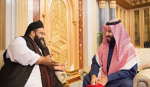 "ولي ولي العهد" يستقبل رئيس مجلس علماء باكستان