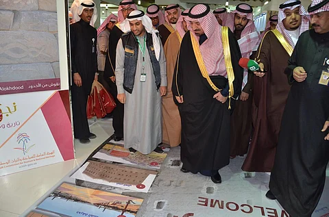 "ركن الأخدود" يجذب انتباه زوار "قرية نجران" في الجنادرية