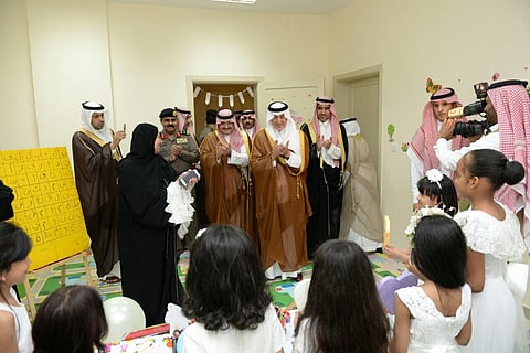 أمير مكة يدشن أول مركز حي نموذجي على مستوى المملكة بمنتزهات جدة