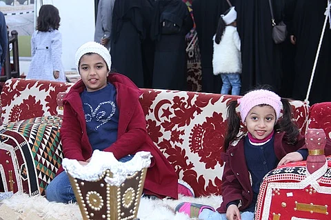 بالصور.. جناح الحدود الشمالية بالجنادرية يزدان ببهجة الأطفال