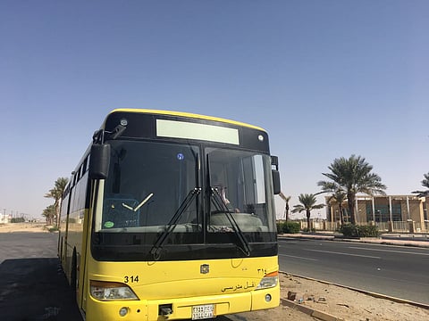 "النقل التعليمي" رداً على خبر حوض السيارة: نخدم مليون طالب بـ 25 ألف حافلة