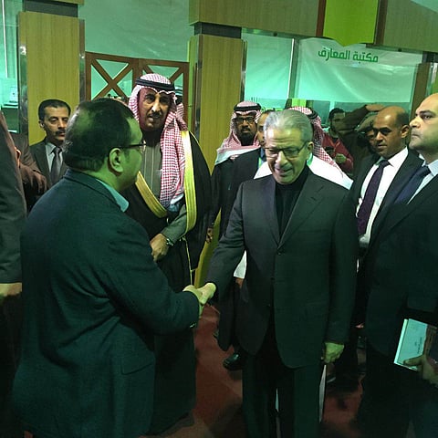 السفير السعودي يزور جناح معهد الإدارة العامة في معرض القاهرة الدولي للكتاب