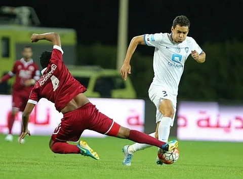 مفترق طريق للهلال والأهلي أمام الفيصلي والقادسية