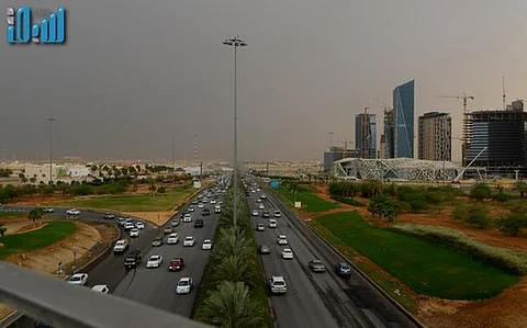 "الأرصاد": سحب ممطرة مصحوبة بالغبار بـ 5 مناطق بينها الرياض