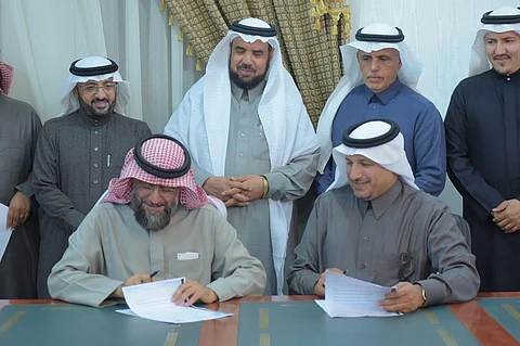 جامعة الباحة توقع "6" عقود لـ"بيوت الخبرة" متنوعة الاختصاص