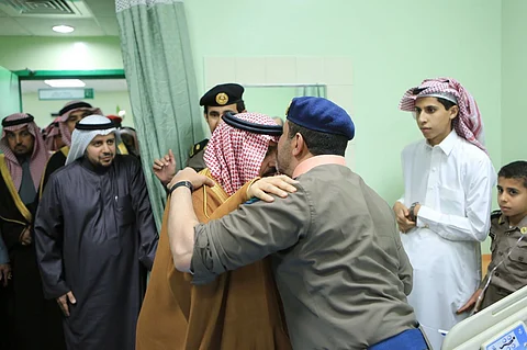 بالصور.. تَعَرّف على تفاصيل حادث موكب أمير الرياض وتوجيهه بشأن المتسبب