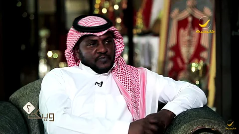 اللاعب السابق عبيد الدوسري: لا أحتفظ بشيءٍ يذكرني بالرياضة.. نسونا .. ولم يذكرني سوى هؤلاء