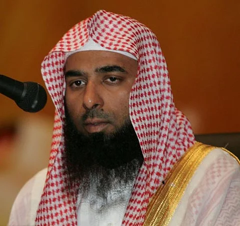 خطيب المسجد النبوي يحذر الأزواج من مغبة المسارعة بالطلاق