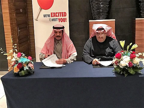 اتفاقية شراكة بين هيئة الصحفيين مع فندق ومركز مؤتمرات شيراتون الدمام