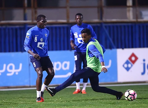 ظروف الخليج تغري الهلال.. والفتح يسعى لعبور التعاون