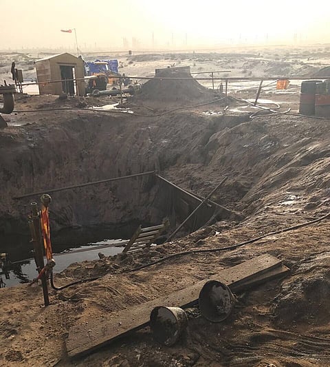 "أرامكو": وفاة و3 إصابات في حادث تسرُّب زيت في خط أنابيب ببقيق