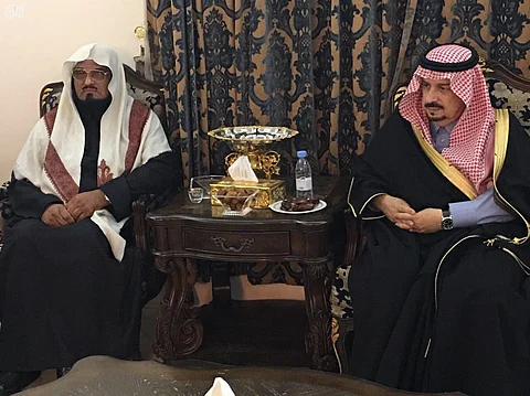 "أمير الرياض" يعزي أسرة "السحيباني" في فقيدَيْها