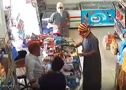 مصادر "سبق": توضيح مرتقب لجريمة السطو على عامل بقالة