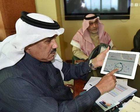 تعليم تبوك يعيد الدوام للثامنة صباحاً ويدشن المدارس الافتراضية