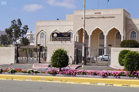 "المدني": استشهاد عريف إثر سقوط مقذوفات حوثية على ظهران الجنوب
