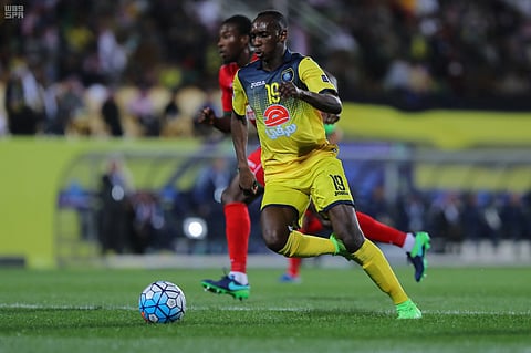 التعاون يسعى لمواصلة انتصاراته.. والفتح لتدارك عثرة البداية