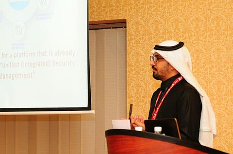 "الحيسوني" يستعرض تجربة جامعة حائل في الأمن الالكتروني والحماية