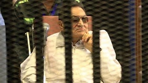 اليوم.. كلمة الفصل في مصير "مبارك".. إما بريء أو تعاد محاكمته