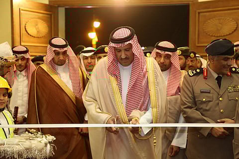 أمير المدينة يرعى فعاليات اليوم العالمي للدفاع المدني