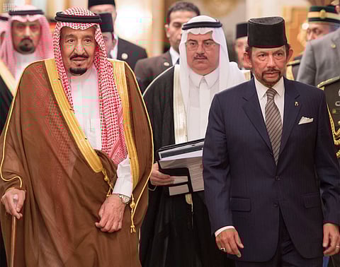 بروناي.. أول زيارة لملك سعودي تحكي علاقات الربع قرن وتفتح آفاقاً جديدة