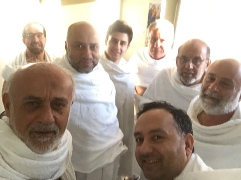 "الندوة العالمية" تنظم رحلة عمرة لعدد من مسلمي البرازيل