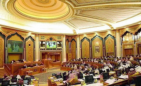 عضو بـ"الشورى" يطالب وزير الإسكان بالحضور للمجلس لإيضاح قضايا الإسكان