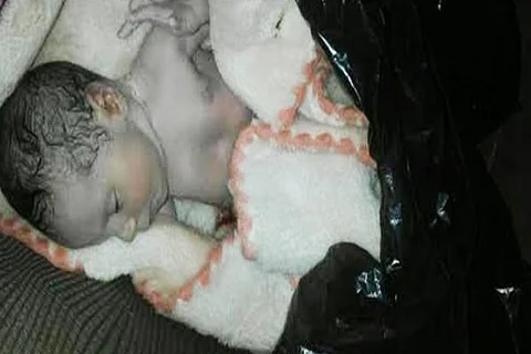 حادثة غامضة .. العثور على "طفل رضيع" متوفى في لفافة بنفود شقراء