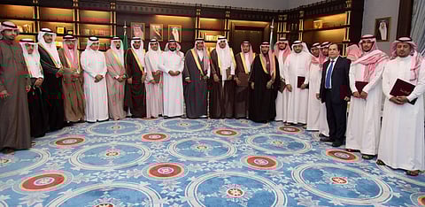 أمير الباحة يشيد بمشاركة المنطقة في "الجنادرية31": استقطبت الشخصيات البارزة