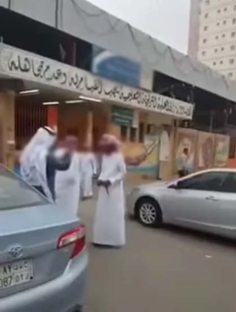 القبض على مصوّر مقطع فيديو هاجم فيه "مرور العاصمة المقدسة"