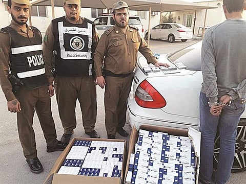 مهرب مصري قادم من الكويت.. نجا من المنفذ وسقط في نقطة تفتيش بالدمام