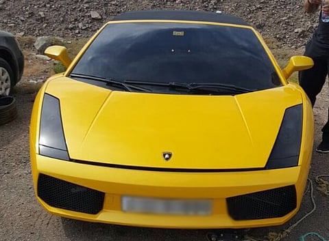 مرور المدينة يحيل قائد مركبة خليجية لهيئة الفصل بالمخالفات