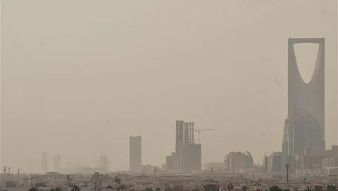 "الأرصاد": العوالق الترابية تتواصل بالرياض والشرقية والقصيم