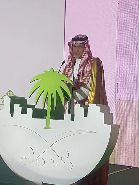 إطلاق خدمة الرخص البلدية الفورية لـ 200 نشاط تجاري