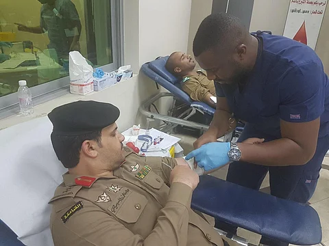 الأمن العام بالمنطقة الشرقية ينظم حملة للتبرع بالدم