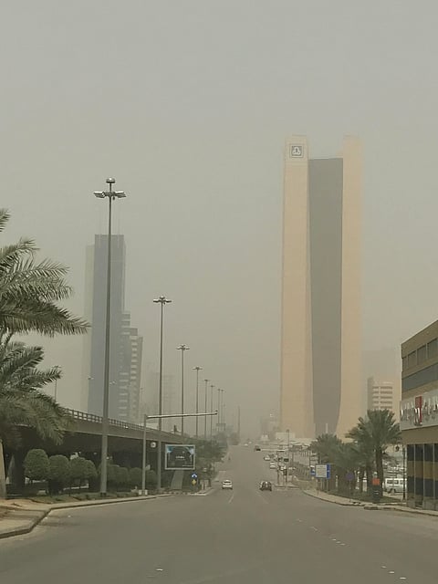 "الأرصاد": استمرار هطول الأمطار الرعديّة على معظم مناطق المملكة