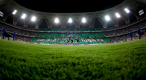 "التيفو": الجماهير تطالب.. واللاعبون ينفذون