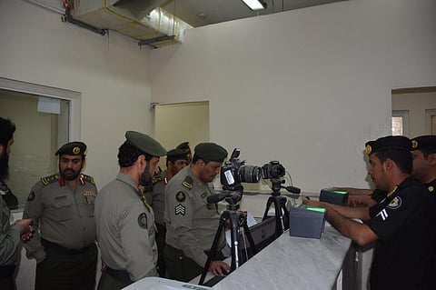 جوازات المدينة تبدأ تنفيذ حملة "وطن بلا مخالف"