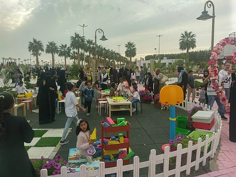 شاهد.. "بستنة" مشروع يستهدف الأطفال بمهرجان الزهور والحدائق بينبع الصناعية