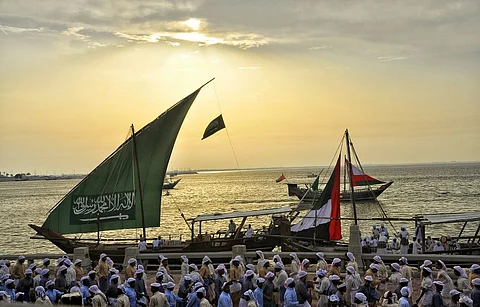 240 بحاراً يعكسون التراث البحري للساحل الشرقي بـ40 مركباً